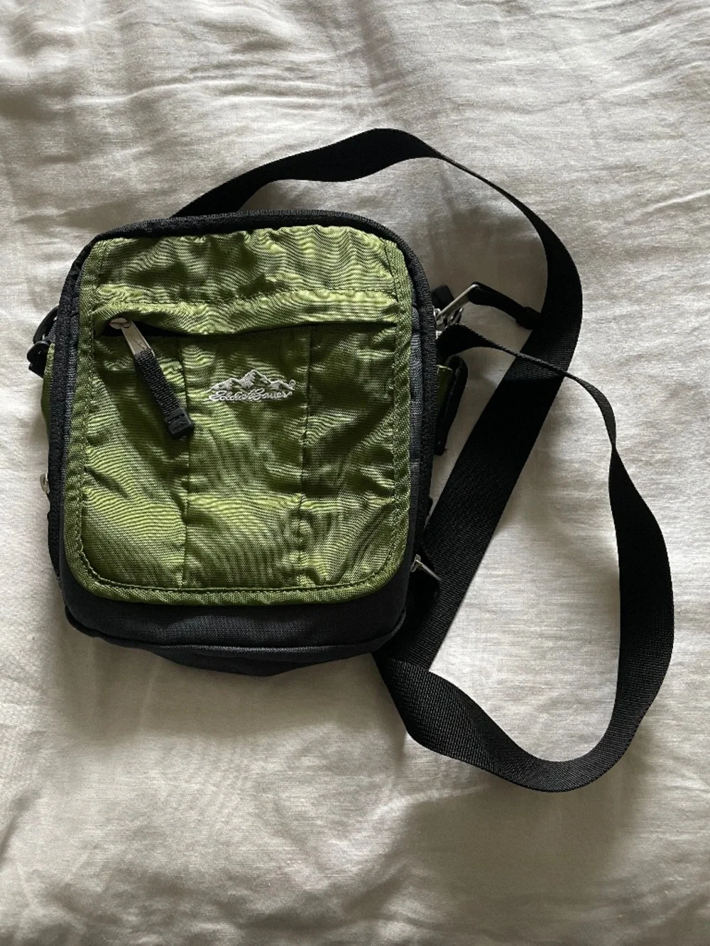 Eddie Bauer crossbody nylon travel bag organizer hiking compact messenger